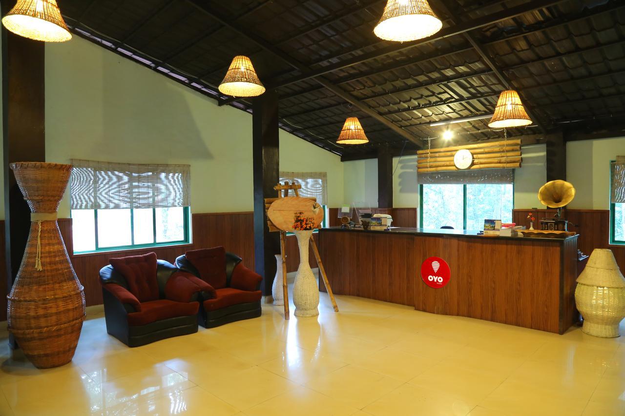 Oyo 4651 Woodpecker Resort Munnar Esterno foto