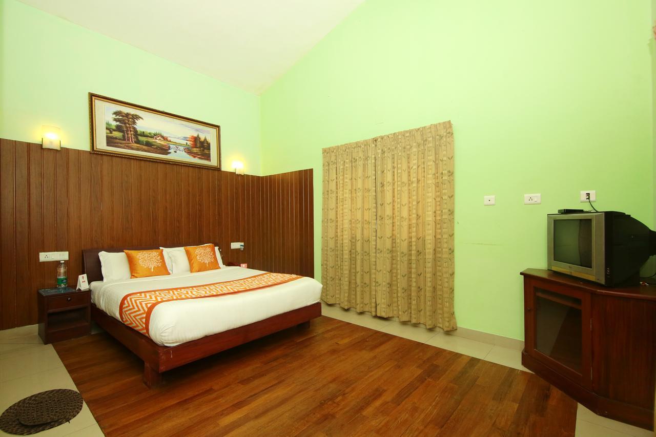 Oyo 4651 Woodpecker Resort Munnar Esterno foto