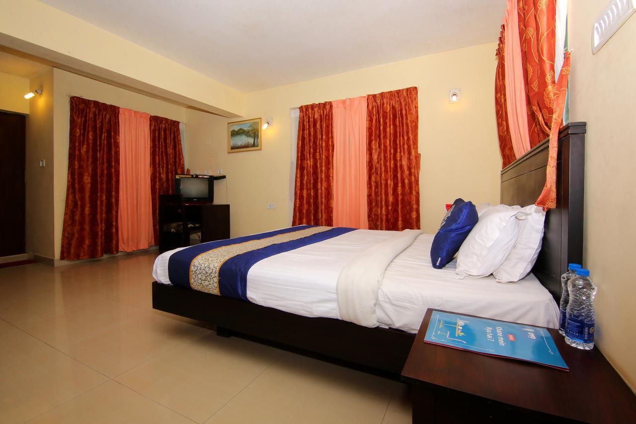 Oyo 4651 Woodpecker Resort Munnar Esterno foto