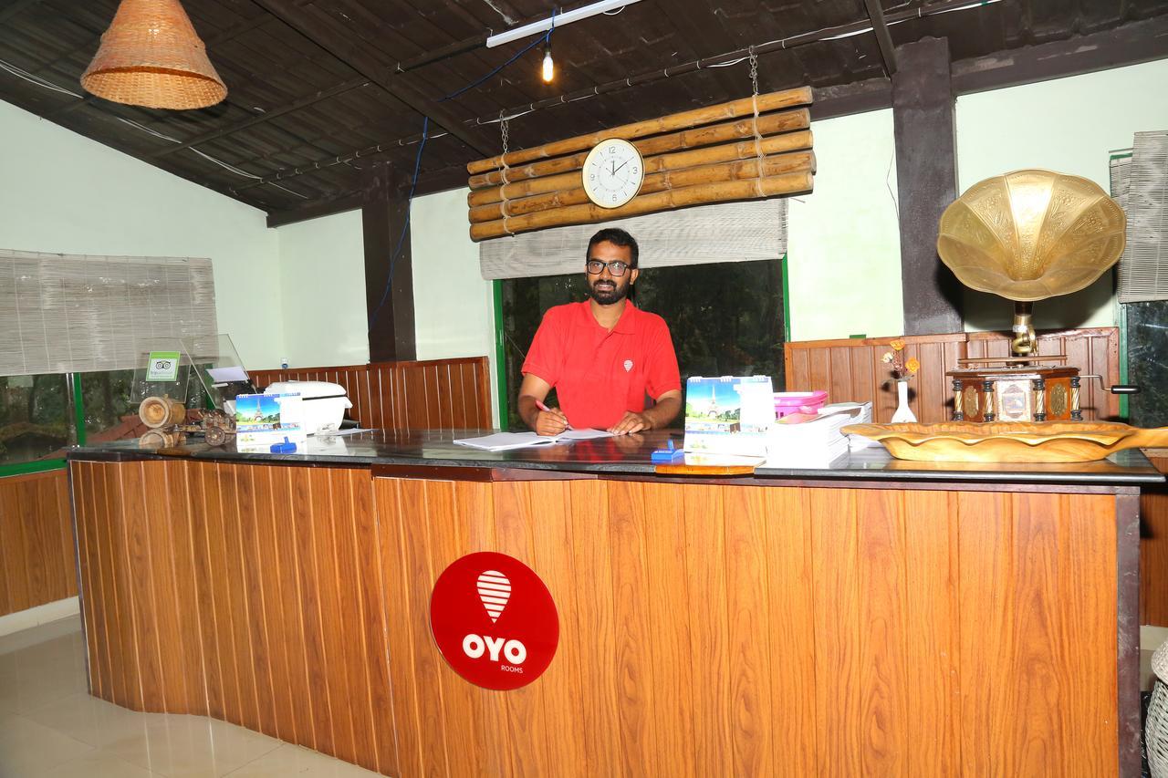 Oyo 4651 Woodpecker Resort Munnar Esterno foto